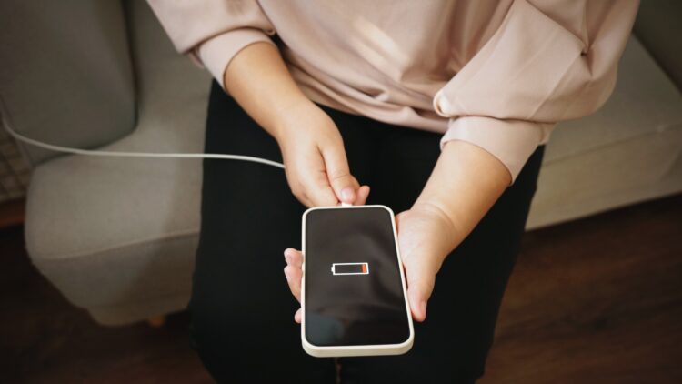 Secret settings that extend your phone's battery life without apps or weird tricks