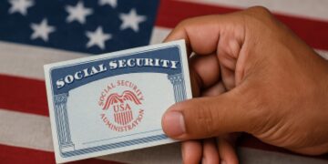 It's official—Social Security will increase payments in 2026—here are the new monthly figures for retirees, spouses, and survivors