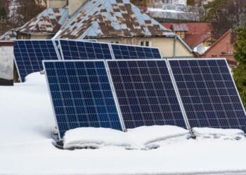 Photovoltaic panels can produce much more energy in snow than in sunny weather