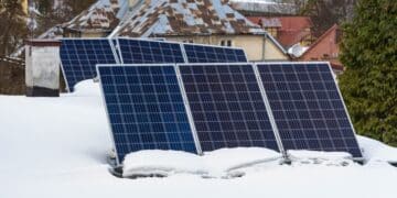 Photovoltaic panels can produce much more energy in snow than in sunny weather