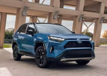 It's official—Toyota orders recall of over 1 million vehicles due to rear camera fault that also affects Lexus and Subaru models 21 Toyota orders recall of over 1 million vehicles due to rear camera fault