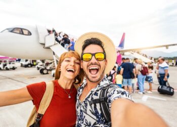 Confirmed by experts—those who use selfies on WhatsApp are more extroverted, while those who choose landscapes are calmer and more reserved 17 Those who use selfies on WhatsApp are more extroverted