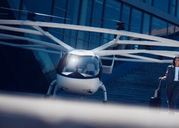 The United States tests the first aerial highway between North Carolina and Georgia