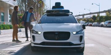 Waymo becomes the first company to offer self-driving taxis on highways