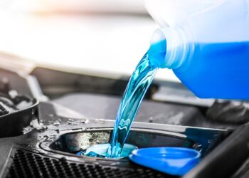 Windshield washer fluid takes social media by storm as the cleaning trick of the year