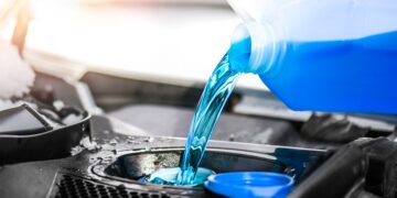 Windshield washer fluid takes social media by storm as the cleaning trick of the year