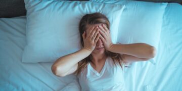 Neither walking nor lifting weights—this exercise is the one that most improves sleep