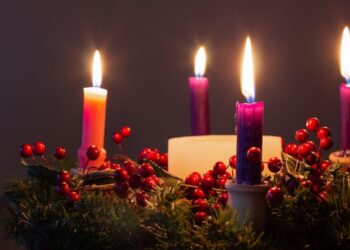 What does the Advent wreath mean at Christmas and how to make one at home