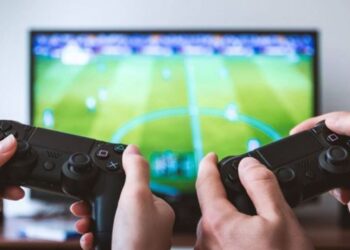 It's official—a study by KU Leuven reveals that televisions, game consoles, and e-readers use browsers with security flaws that are years old