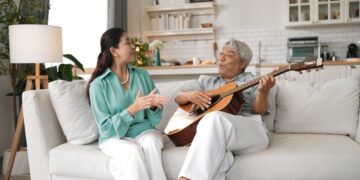 Psychologist reveals 5 daily habits that make marriages happier on weekdays