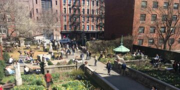 No affordable housing, no demolition—Lower Manhattan garden enshrined as green space forever