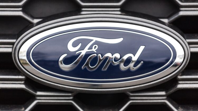 The Trump administration relaxes efficiency standards and anticipates cheaper cars but with more expensive gasoline 1 The Trump administration relaxes efficiency standards and anticipates cheaper cars