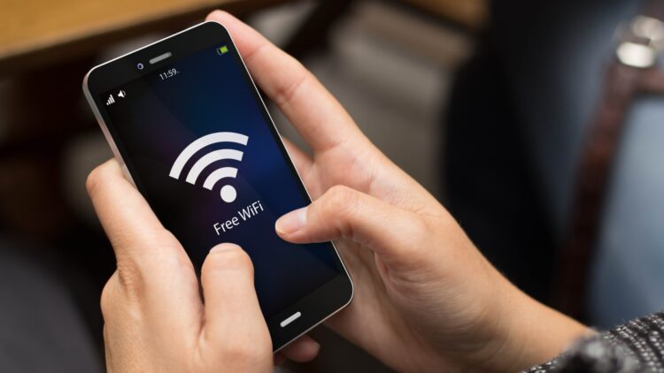 A warning to those who connect to public Wi-Fi networks