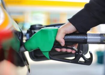 A mechanic, on leaving a car unused for a long time: "Gasoline loses its properties and breaks down"