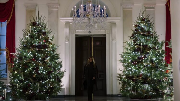 Melania Trump surprises with the new Christmas decorations at the White House