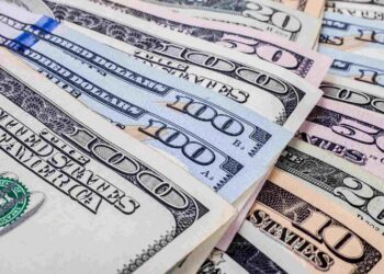 It's official—Missouri raises minimum wage to $15 in 2026, impacting retail, restaurant, and construction workers