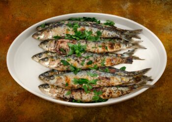 Cardiologists confirm that eating sardines several times a week reduces inflammation and the risk of heart attack