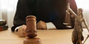 The Supreme Court evaluates Trump's attempt to dismiss members of independent boards