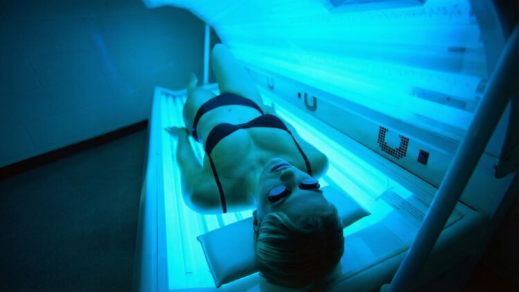 Tanning beds age the skin decades at the genetic level