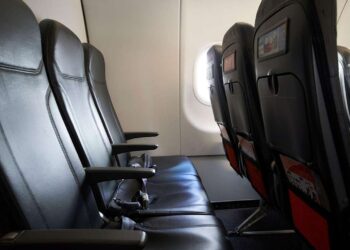 Buying a 'window' seat no longer guarantees a view—United and Delta argue that it only refers to the position, not the outside view—and are facing class action lawsuits