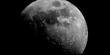 Goodbye to vacations on Earth—a Silicon Valley startup opens reservations for a hotel on the Moon led by Skyler Chan