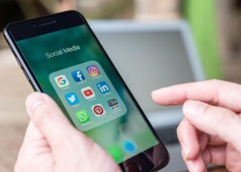 It's official—Virginia sets a one-hour daily limit on social media for children under 16