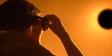 A total eclipse will cause an unexpected night in broad daylight on this date in 2026