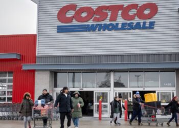 No unlimited returns or keeping tradition intact—Costco tightens rules and the Kansas City Chiefs are at the center of the debate