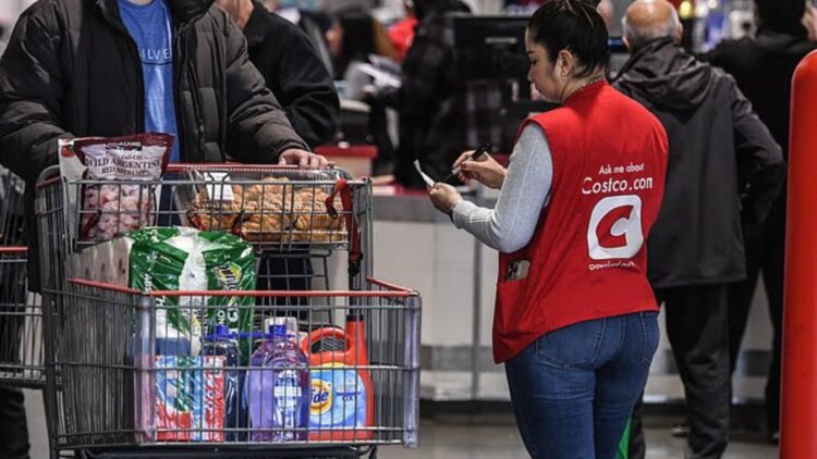Goodbye to sharing Costco memberships—the chain activates membership scanners—and the fight against theft intensifies