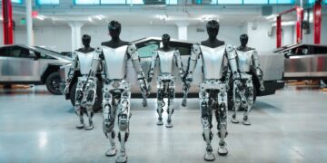 Elon Musk promotes humanoid robots that work 12 hours straight and change industrial rules — What began as automation in Elon Musk's Tesla is being transformed by AI into an industrial vision where tireless robots are redefining human labor