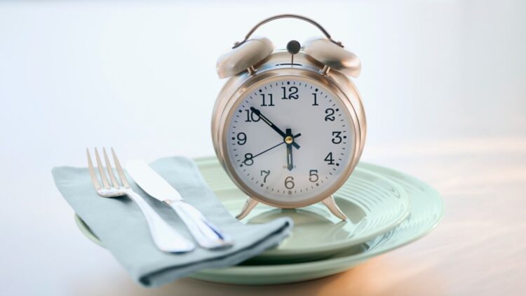 For years, dinner time seemed irrelevant, until Diana Díaz Rizzolo, MD, pointed out a time of day that begins to take its toll on the metabolism