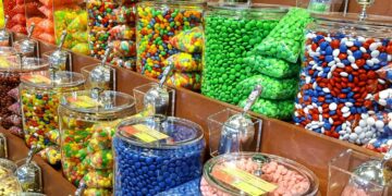 Farewell to a sweet Chicago icon—the iconic candy factory, nearly 100 years old, files for bankruptcy and may close permanently