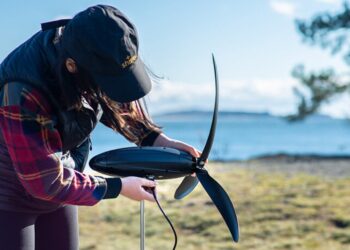 Say goodbye to running out of battery in the middle of nowhere—Shine 2.0 launches its portable wind turbine that charges your phone with just 8 mph of wind