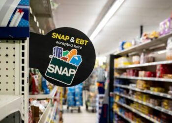 For years, food aid served as a basic safety net, until SNAP introduced new work requirements that changed the routine of thousands of families