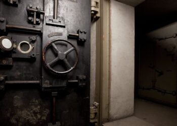 Goodbye to makeshift shelters—luxury VIP bunkers promise to save you from the apocalypse for up to $415,000, and the interior looks like a five-star hotel