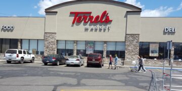 It's official—Terrel's Markets confirms the sale and total closure of its stores, and the impact can be felt in prices and jobs