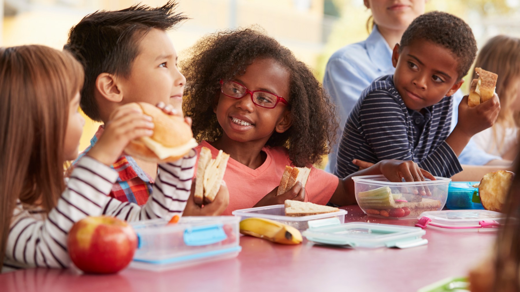 No sugar, no fat—science shows that the greatest risk factor for childhood obesity is meal times, not what's on the plate