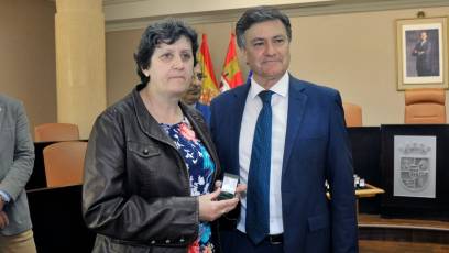 Galería de fotos de la festividad de Santa Rita en la Diputación 4 Entrega de insignias de oro, plata y bronce a los funcionarios de la Diputación con motivo de Santa Rita