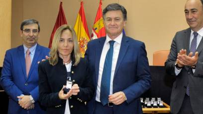 Galería de fotos de la festividad de Santa Rita en la Diputación 19 Entrega de insignias de oro, plata y bronce a los funcionarios de la Diputación con motivo de Santa Rita
