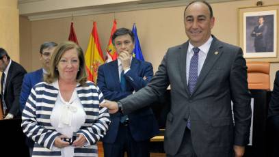 Galería de fotos de la festividad de Santa Rita en la Diputación 25 Entrega de insignias de oro, plata y bronce a los funcionarios de la Diputación con motivo de Santa Rita