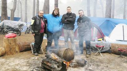 Concentración La Leyenda Continúa 22 Concentración La Leyenda Continúa