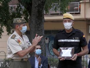 Galería fotográfica del homenaje a las víctimas de la COVID-19 del barrio de Santa Eulalia 8 El barrio de Santa Eulalia homenajea a las víctimas de la Covid-19