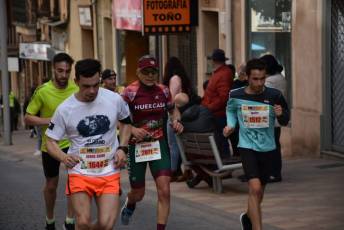 Recital de Xavi Tomasa y Gema Martín en la media maratón de Segovia 97 Media Maratón de Segovia, a su paso por la calle José Zorrilla. / A.M.