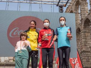 Disfrutar de Segovia sufriendo: más fotografías de la media maratón 19 Media Maratón de Segovia. / NEREA LLORENTE