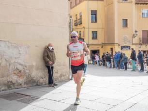 Disfrutar de Segovia sufriendo: más fotografías de la media maratón 37 Media Maratón de Segovia. / NEREA LLORENTE