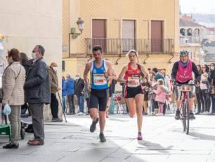 Disfrutar de Segovia sufriendo: más fotografías de la media maratón 38 Media Maratón de Segovia. / NEREA LLORENTE