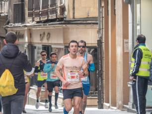 Disfrutar de Segovia sufriendo: más fotografías de la media maratón 39 Media Maratón de Segovia. / NEREA LLORENTE