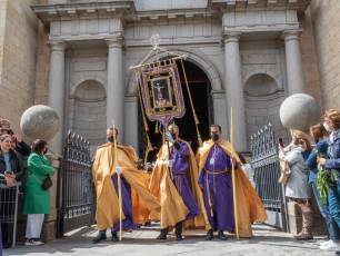 Galería | Palmas y ramos al paso de 'La Borriquilla' 33 Domingo de Ramos. / NEREA LLORENTE