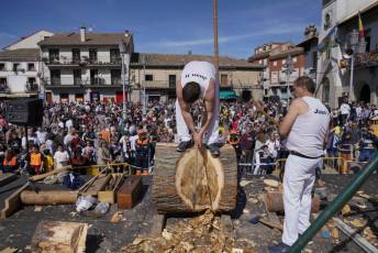 Fotogalería Fiesta de los Gabarreros en El Espinar 72 Fotografía: Miguel Angel Fernández