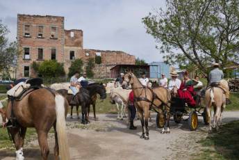 Fotogalería Romería Feria de Abril en Valsaín 61 Fotografía: Miguel Angel Fernández